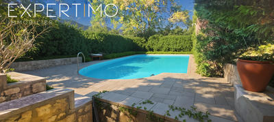 Viager - Maison - 250 m² - 7 pièces