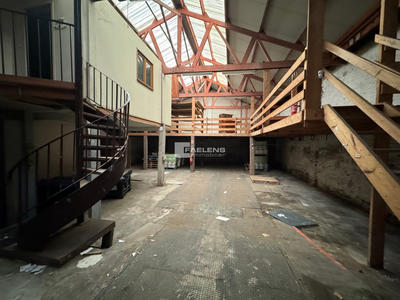 Local commercial - 748 m²