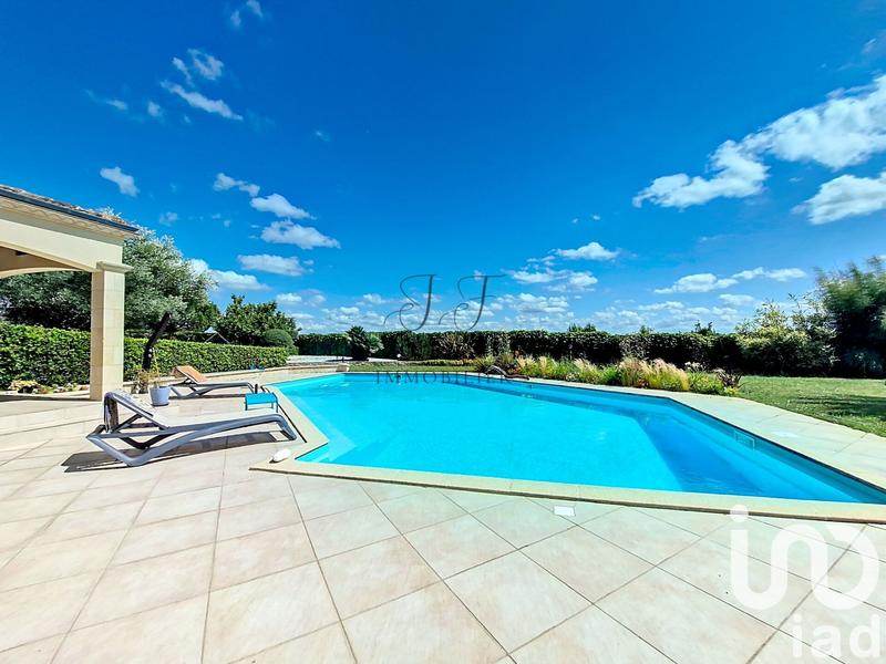 Maison de maîtres - 257 m² - 8 pièces