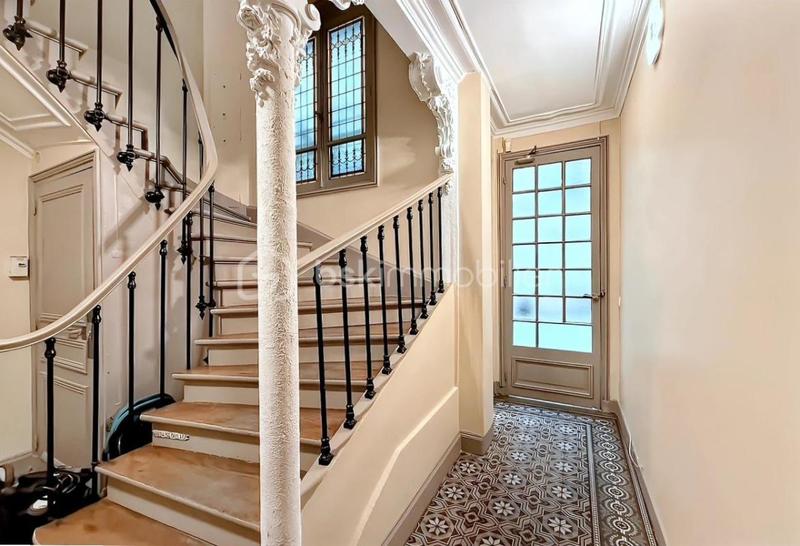 Appartement - 91 m² - 4 pièces