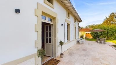 Maison - 180 m² - 7 pièces