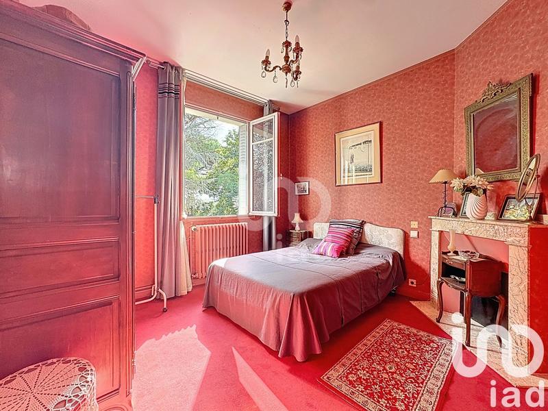 Maison - 300 m² - 9 pièces