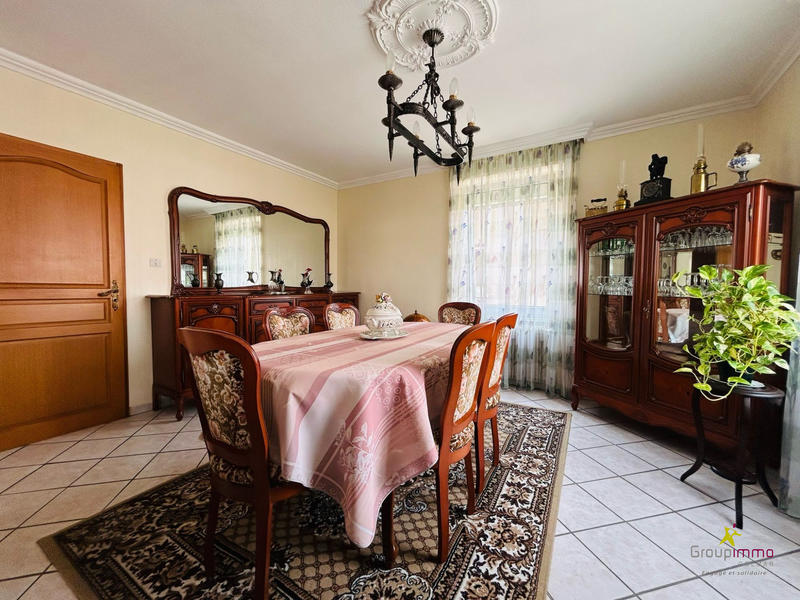 Maison traditionnelle - 135 m² - 5 pièces