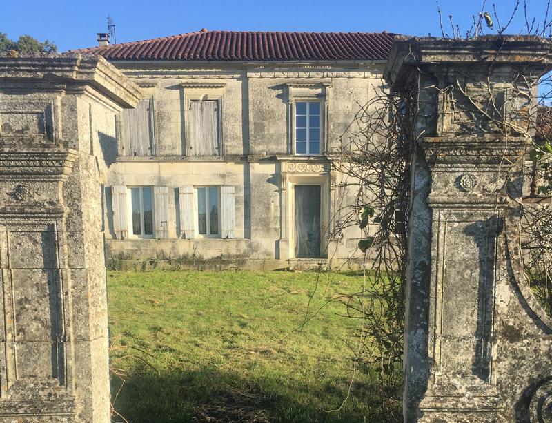 Maison - 207 m² - 8 pièces