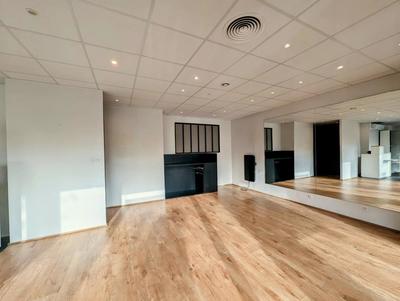 Bureau - 75 m² - 2 pièces