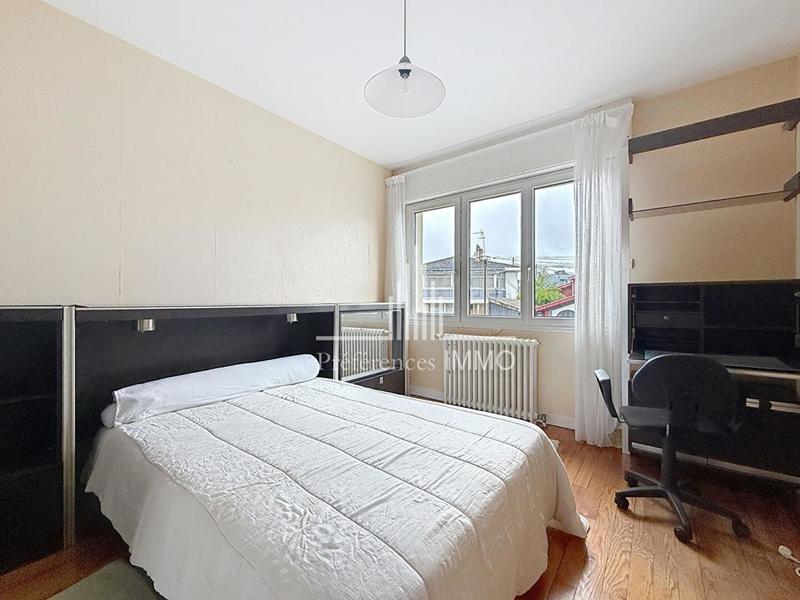 Maison - 165 m² - 8 pièces