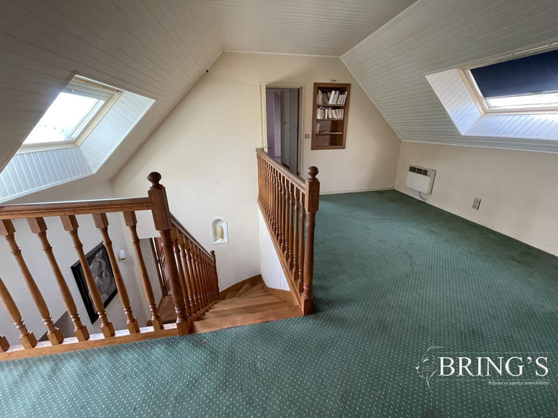 Maison - 186 m² - 7 pièces