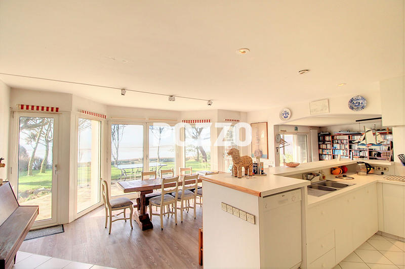 Maison - 140 m² - 7 pièces