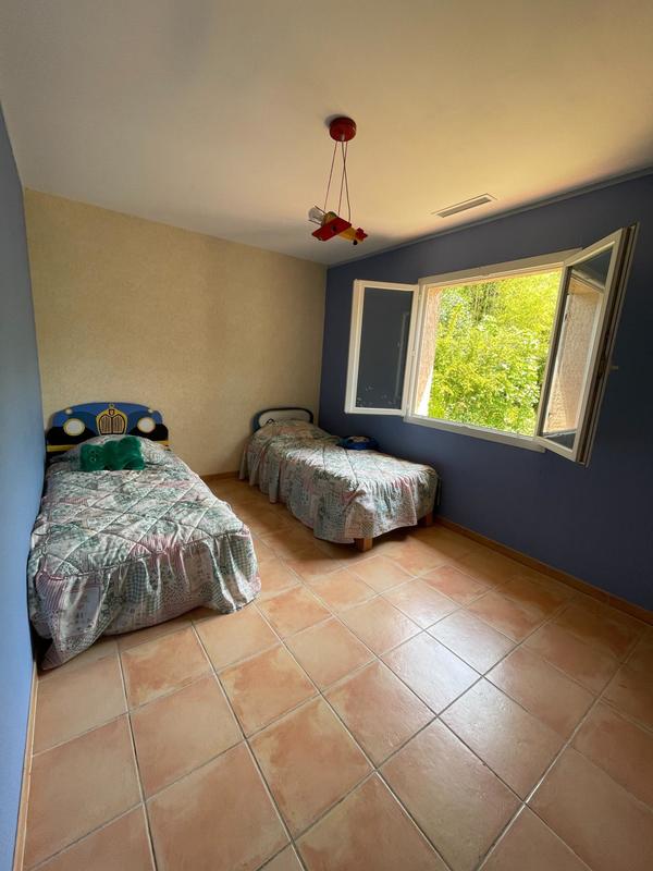 Maison - 163 m² - 6 pièces