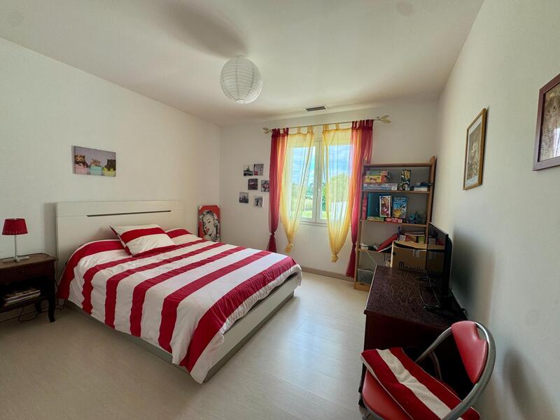 Maison - 190 m² - 6 pièces