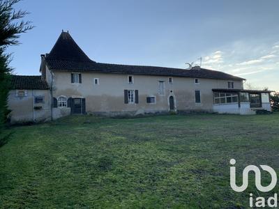 Maison - 315 m² - 13 pièces