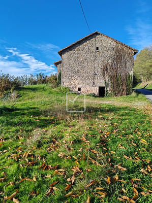 Maison - 160 m² - 1 pièce