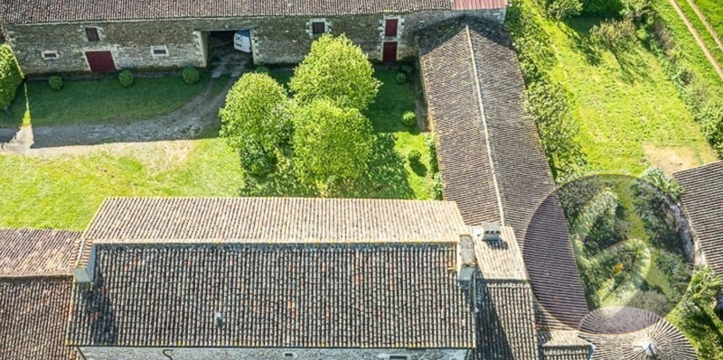 Manoir - 433 m² - 8 pièces