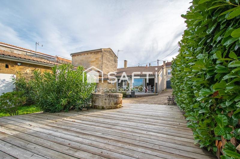 Maison - 222 m² - 7 pièces