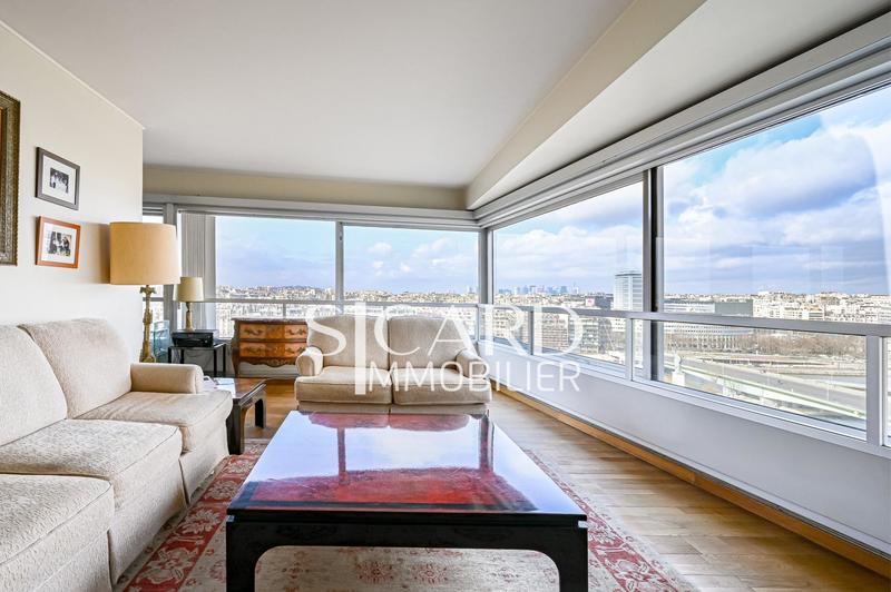 Appartement - 95 m² - 4 pièces