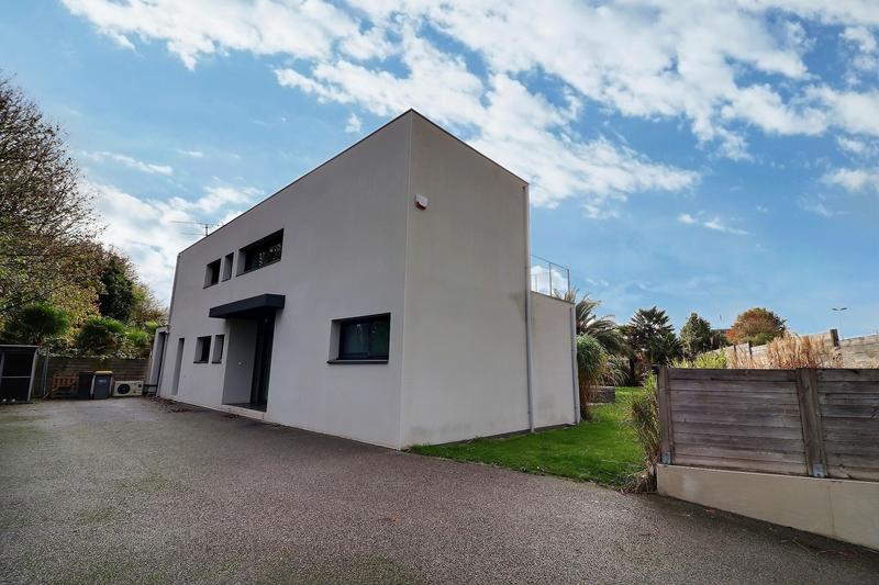 Maison - 147 m² - 6 pièces