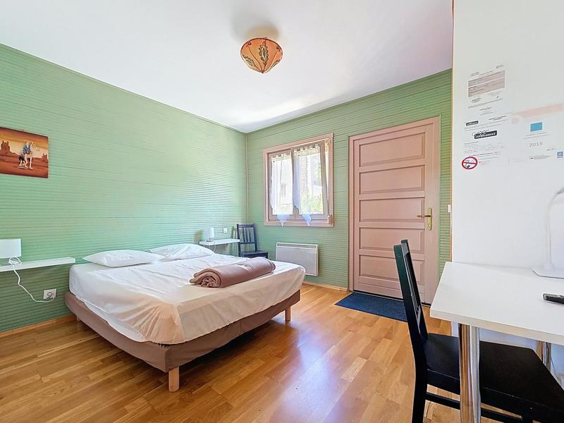 Maison - 170 m² - 9 pièces