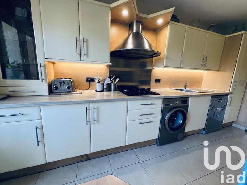 Appartement - 90 m² - 3 pièces