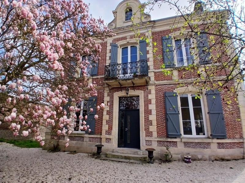 Appartement - 160 m² - 6 pièces