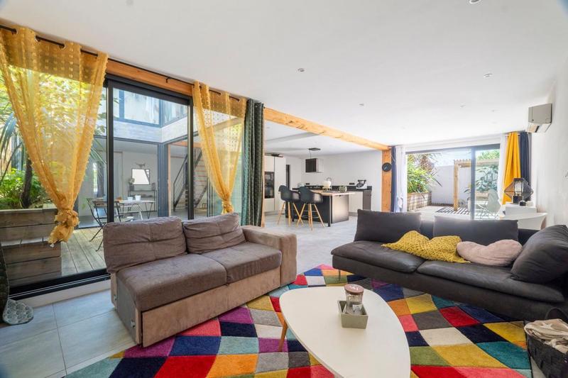 Maison - 186 m² - 5 pièces