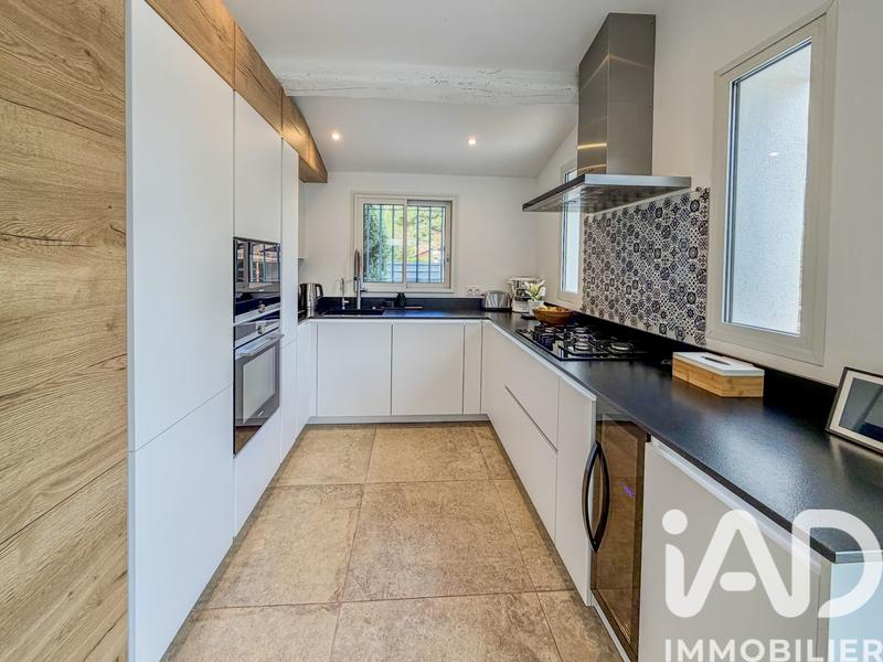 Maison - 140 m² - 6 pièces