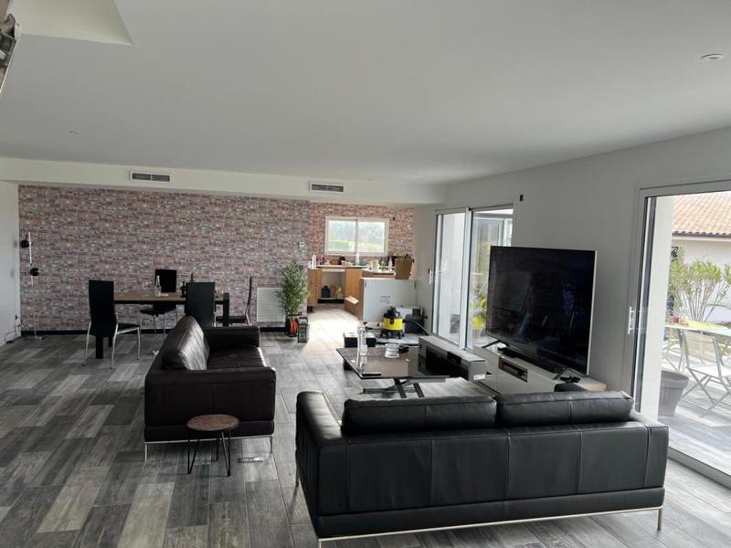 Maison - 179 m² - 6 pièces