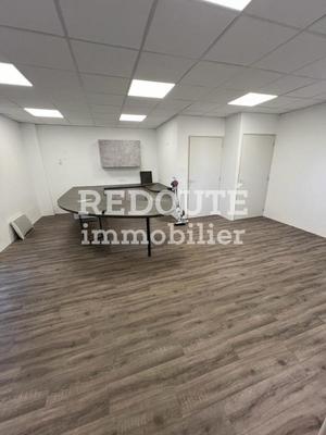 Entrepôt - 260 m² - 2 pièces