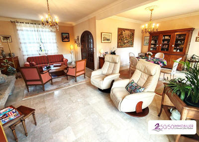 Maison - 160 m² - 7 pièces