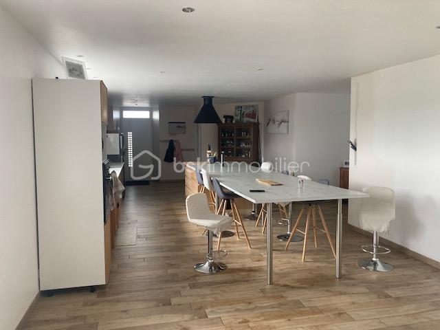 Longère - 296 m² - 8 pièces