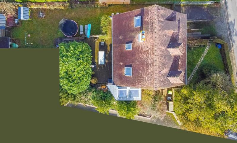 Maison traditionnelle - 154 m² - 6 pièces