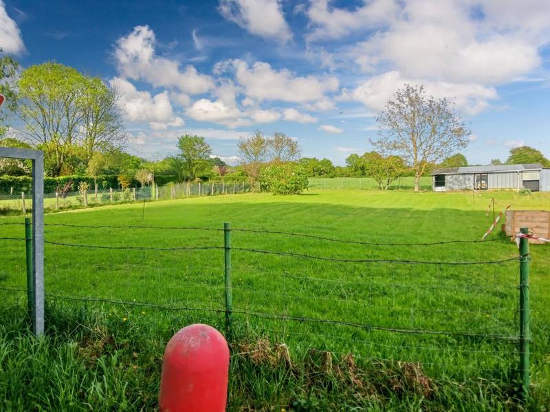 Terrain constructible - 943 m²