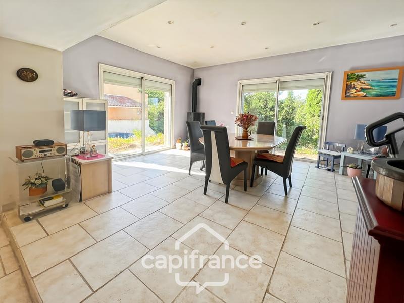 Mas - 201 m² - 6 pièces