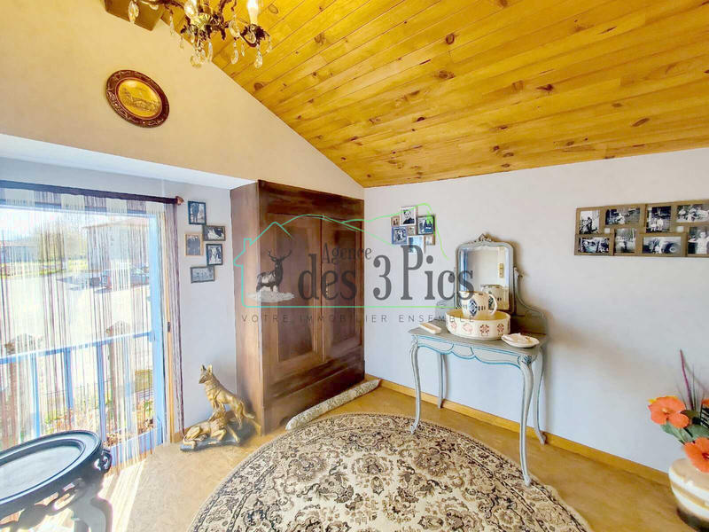 Maison - 210 m² - 6 pièces