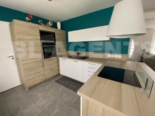 Maison - 111 m² - 5 pièces