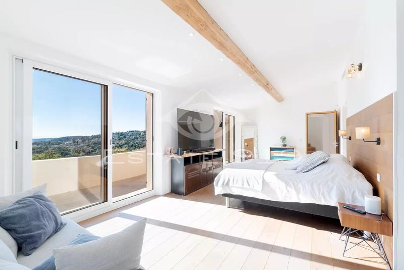 Villa - 400 m² - 8 pièces