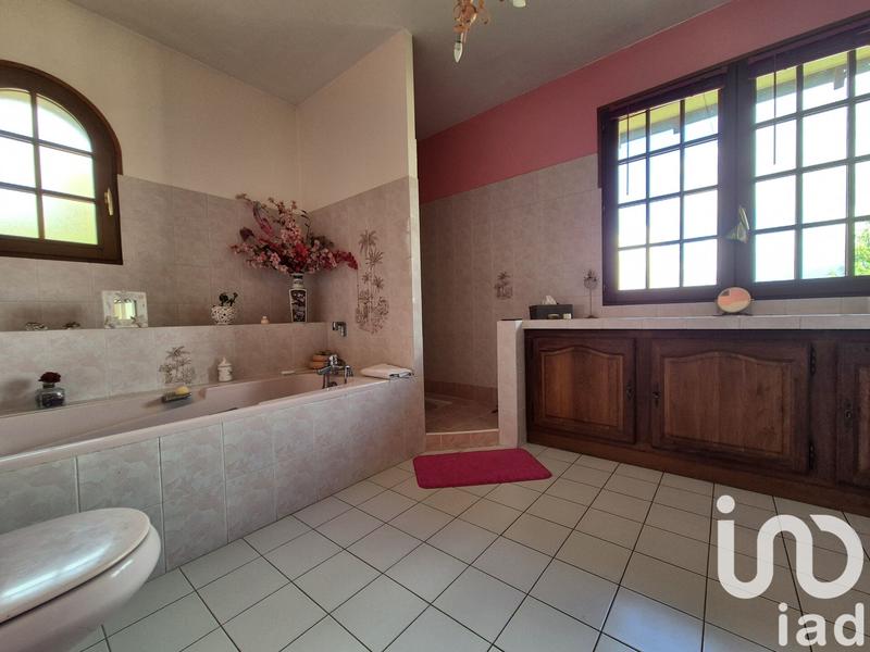 Maison de maîtres - 180 m² - 6 pièces