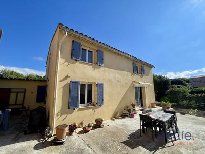 Maison - 316 m² - 10 pièces