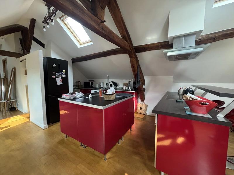 Appartement - 81 m² - 3 pièces