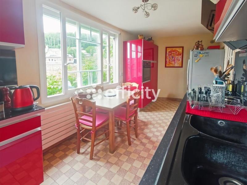 Maison - 140 m² - 7 pièces