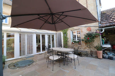 Maison - 226 m² - 9 pièces