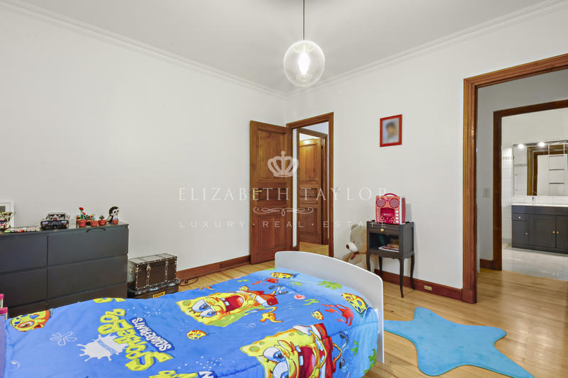 Villa - 420 m² - 14 pièces