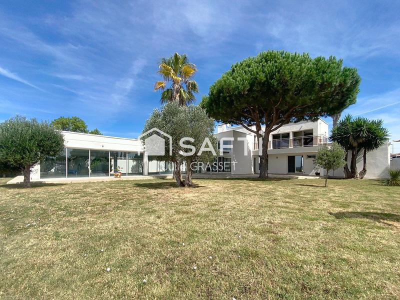 Villa - 230 m² - 5 pièces