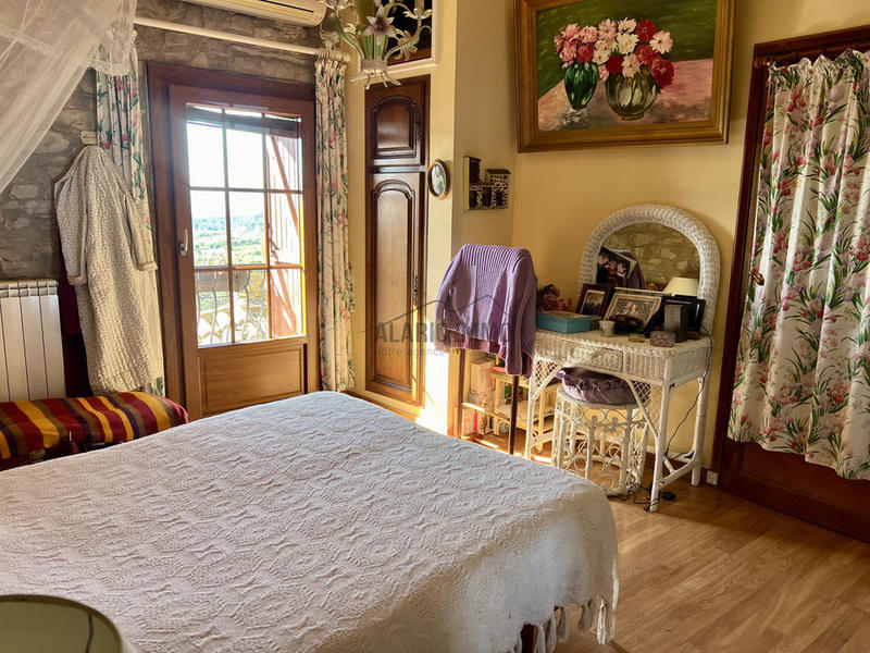 Maison de village - 93 m² - 6 pièces