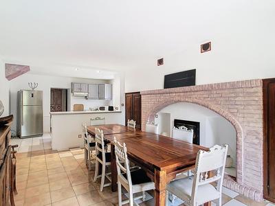 Villa - 342 m² - 8 pièces