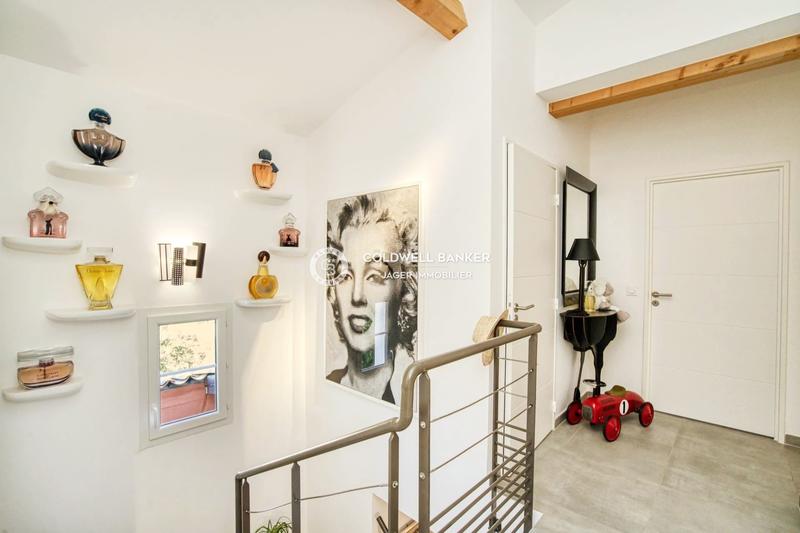 Villa - 181 m² - 5 pièces