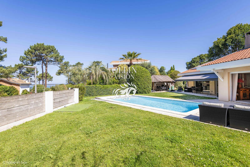 Villa - 165 m² - 6 pièces