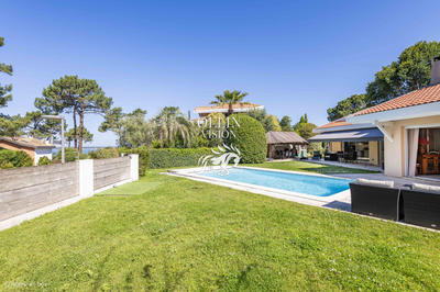 Villa - 165 m² - 6 pièces