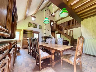 Maison - 152 m² - 7 pièces
