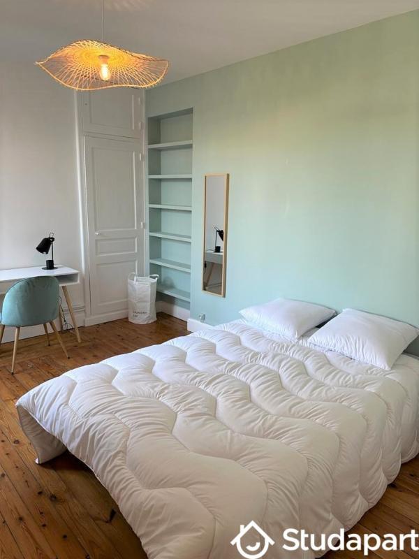 Chambre - 14 m² - 1 pièce