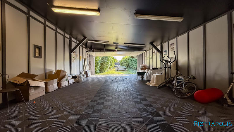 Villa - 310 m² - 9 pièces